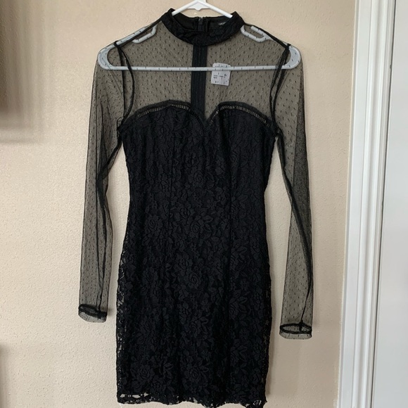 ✨Sale✨Forever 21 lace long sleeve short dress - Picture 1 of 9